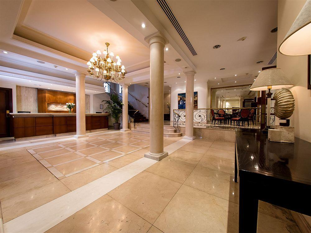 Curium Palace Hotel Limassol Exterior foto