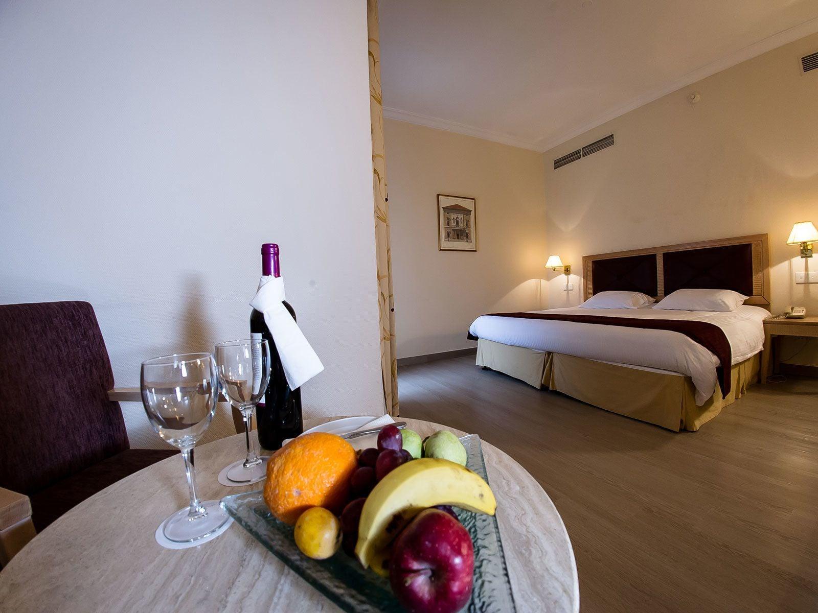 Curium Palace Hotel Limassol Exterior foto
