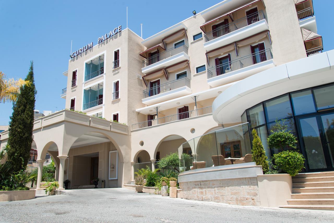 Curium Palace Hotel Limassol Exterior foto
