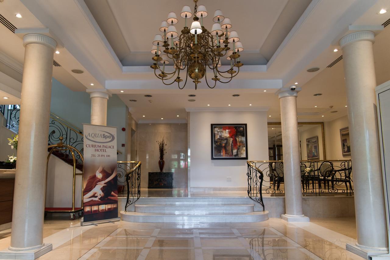 Curium Palace Hotel Limassol Exterior foto