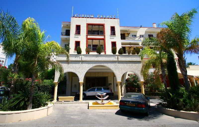 Curium Palace Hotel Limassol Exterior foto
